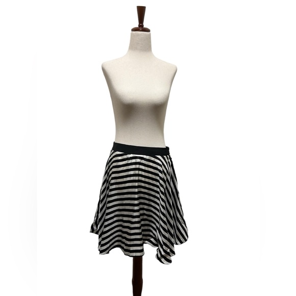 Dresses & Skirts - Elegant 100% Silk Fit & Flare Skirt